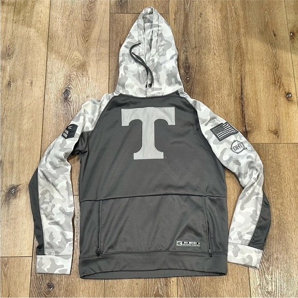 Colosseum Athletics Other - Mens Colosseum Arctic Camo Tennessee Volunteers OHT Military Appreciation Hoodie